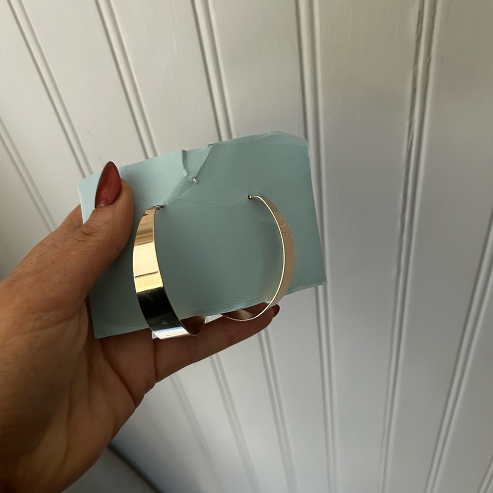 Gold Tone Thick Chunky Hoop Earrings
